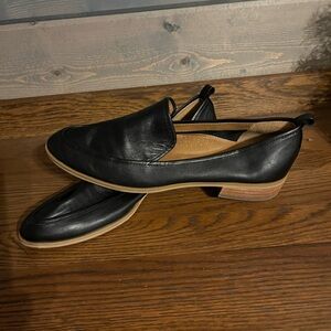 Soft leather loafer